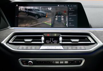 BMW X5 150.000 km 38.899 &euro; Köln 51107