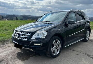 Mercedes-Benz ML 350 195.000 km 13.999 &euro; Kürten 51515