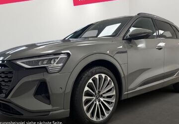 Audi Q8 e-tron 77.065 km 46.900 &euro; Düsseldorf 40233