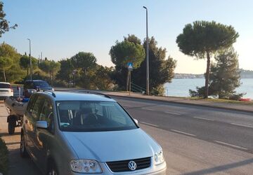 VW Touran 294.000 km 3.500 &euro; Leverkusen 51381