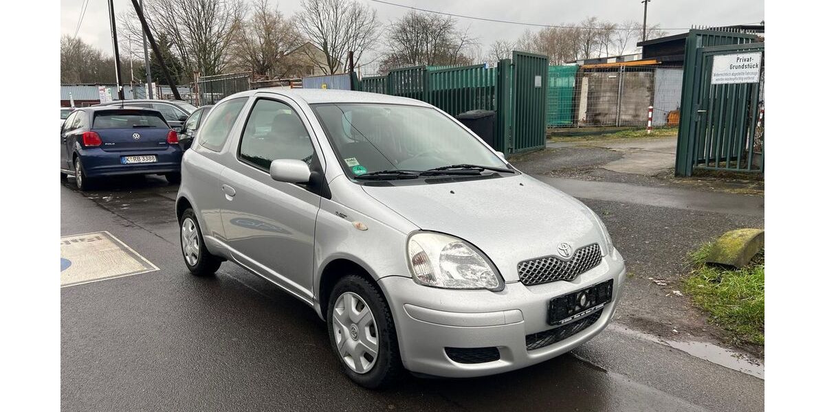 Toyota Yaris 133.000 km 2.200 &euro; Köln 50739