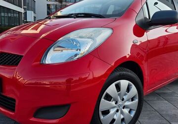 Toyota Yaris 22.000 km 7.999 &euro; Köln (Ostheim) 51107