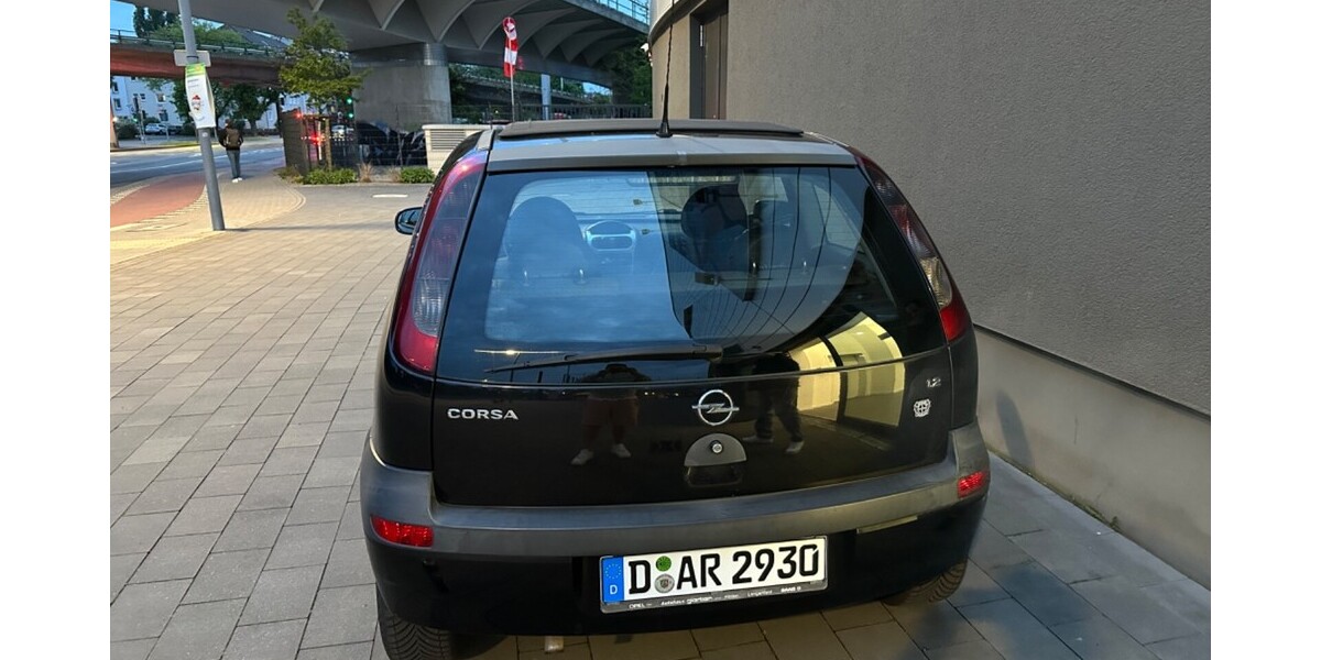 Opel Corsa C 154.000 km 1.750 &euro; Düsseldorf 40213
