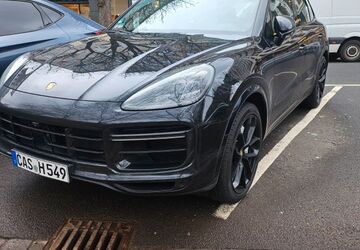 Porsche Cayenne 146.000 km 49.000 &euro; DÜSSELDORF 40210