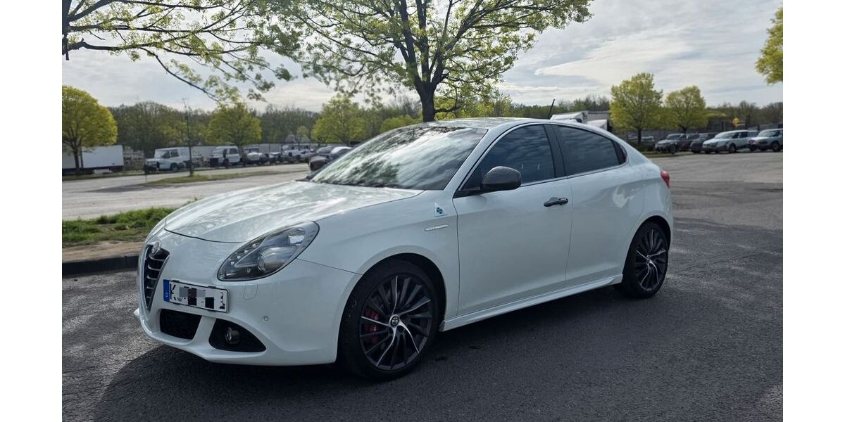 Alfa Romeo Giulietta 160.500 km 12.100 &euro; Köln 50968