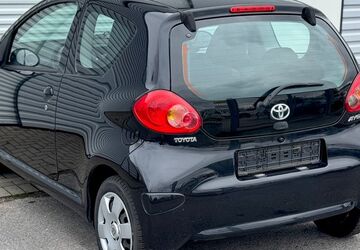 Toyota Aygo (X) 82.247 km 4.490 &euro; Solingen 42719