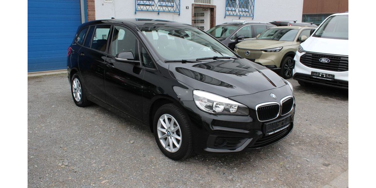 BMW 218 177.039 km 10.990 &euro; Düsseldorf 40231