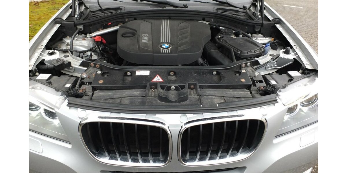 BMW X3 xDrive 20 d XENON NAVI TEILLEDER PDC STEPTRONIC 174.544 km 13.450 &euro; Köln 50858