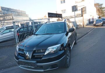 Mitsubishi Outlander 152.000 km 1.999 &euro; Köln 51143