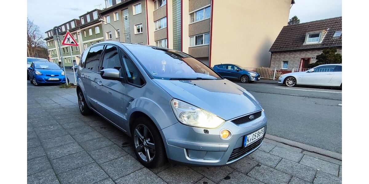 Ford S-Max 335.000 km 3.990 &euro; Köln 51069