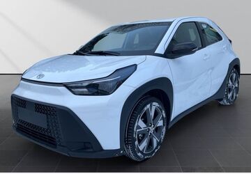 Toyota Aygo (X) 2.500 km 21.489 &euro; Solingen 42719