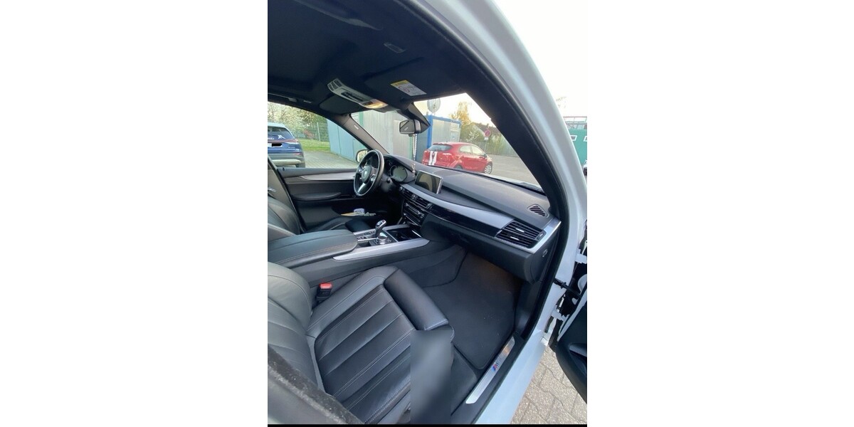 BMW X5 129.000 km 36.500 &euro; Solingen 42651