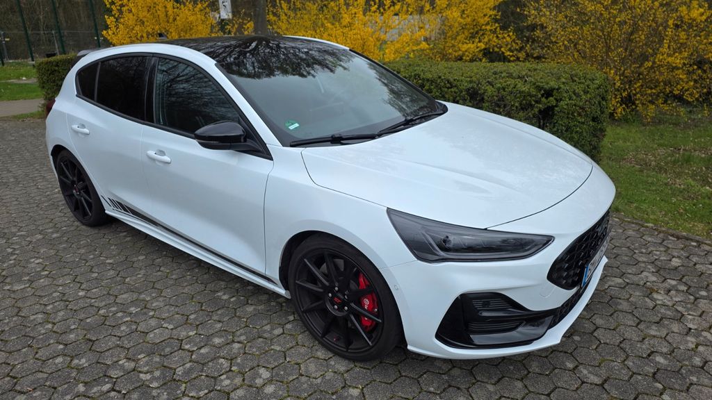 Ford Focus 5.200 km 34.300 &euro; Hürth 50354