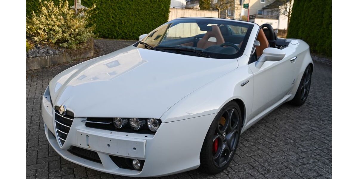 Alfa Romeo Spider 30.000 km 22.999 &euro; Köln 50735