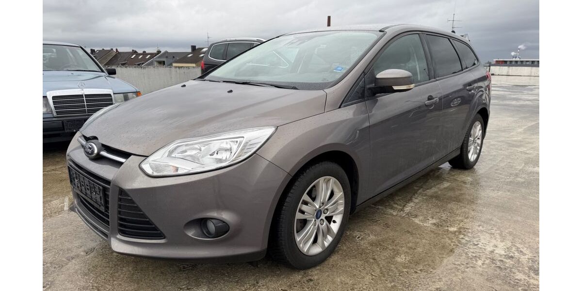 Ford Focus 91.000 km 5.300 &euro; Neuss 41462