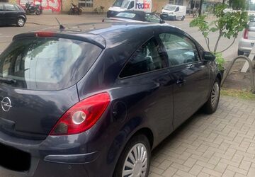 Opel Corsa 173.000 km 2.200 &euro; Düsseldorf 40215