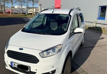 Ford Tourneo Courier 62.500 km 9.990 &euro; Köln 51109