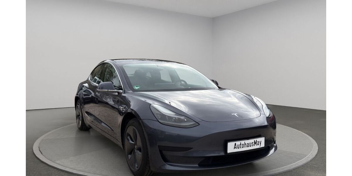 Tesla Model 3 158.161 km 17.950 &euro; Köln 50674