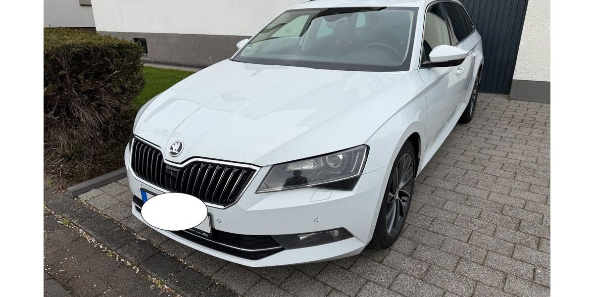 Skoda Superb 345.000 km 10.800 &euro; Köln 51105