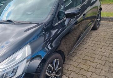 Renault Clio 110.200 km 6.300 &euro; Köln 51069