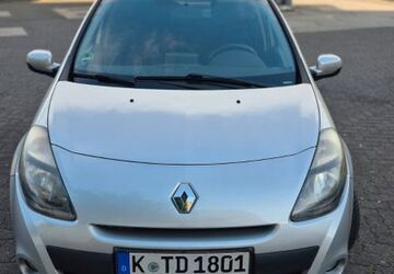 Renault Clio 170.000 km 2.990 &euro; Köln 51105