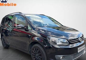 VW Touran 223.000 km 6.900 &euro; Düsseldorf 40472