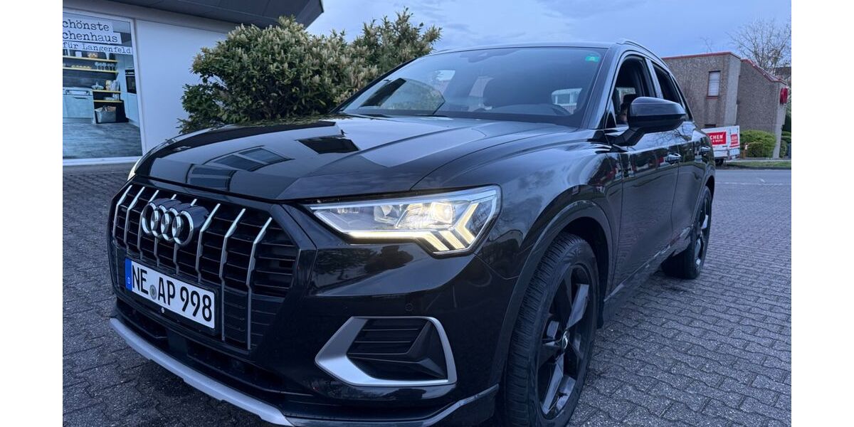 Audi Q3 122.000 km 23.799 &euro; Monheim 40789