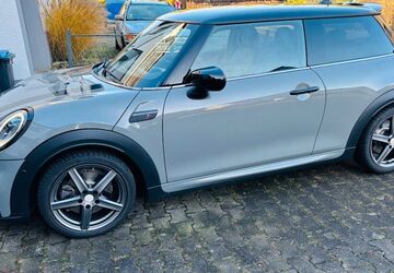 Mini John Cooper Works 14.573 km 28.000 &euro; Köln-Kalk 51103