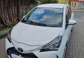 Toyota Yaris 32.000 km 13.500 &euro; Burscheid 51399