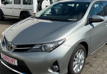 Toyota Auris 78.000 km 10.450 &euro; Brühl 50321