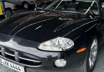 Jaguar XK8 104.900 km 25.900 &euro; Düsseldorf 40474