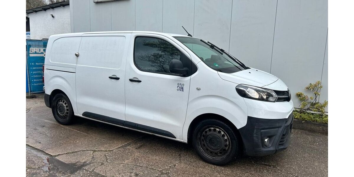 Toyota Proace (Verso) 123.849 km 12.995 &euro; Köln 51107