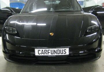 Porsche Taycan 29.997 km 58.888 &euro; Köln Lövenich 50859