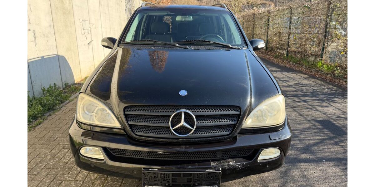 Mercedes-Benz ML 270 312.890 km 2.700 &euro; Bergheim (Rhein-Erftkreis) 50129