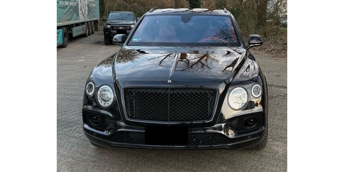 Bentley Bentayga 135.400 km 83.499 &euro; Köln Buchheim 51061