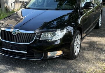 Skoda Superb 223.000 km 3.999 &euro; Köln 51107