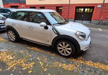 Mini Countryman S (Cooper) 90.000 km 11.900 &euro; Köln 50739
