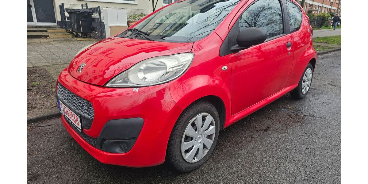 Peugeot 107 98.000 km 2.200 &euro; Köln 50739