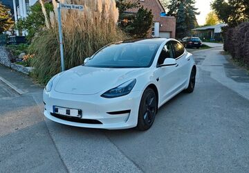 Tesla Model 3 44.290 km 28.890 &euro; Monheim am Rhein 40789
