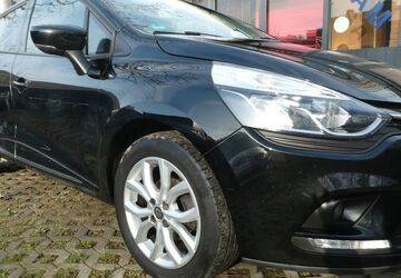 Renault Clio 118.000 km 7.490 &euro; Hilden 40724