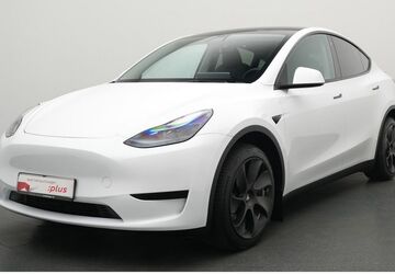 Tesla Model Y 54.856 km 30.988 &euro; Leverkusen 51373