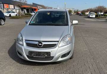 Opel Zafira 184.000 km 4.200 &euro; Köln-Poll (ARAL Tankstelle ) 51105