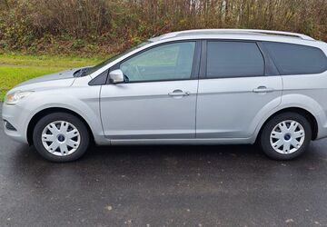 Ford Focus 203.000 km 2.899 &euro; Köln 50859