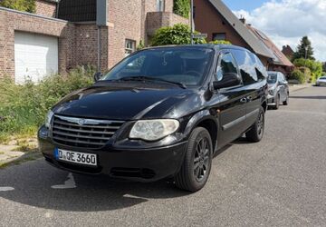Chrysler Voyager 301.000 km 3.150 &euro; Willich 47877