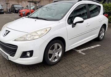 Peugeot 207 189.000 km 3.300 &euro; Köln 50739