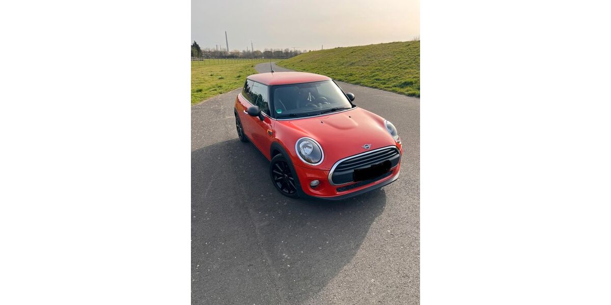 Mini ONE 90.300 km 11.649 &euro; Köln 51143