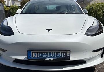 Tesla Model 3 48.300 km 30.900 &euro; Hürth 50354