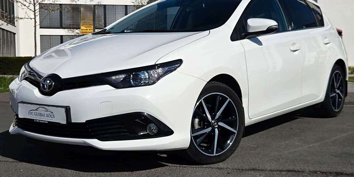 Toyota Auris 10.000 km 14.999 &euro; Köln 51107