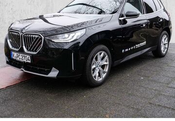 BMW X3 8.700 km 53.480 &euro; Köln Süd 50968