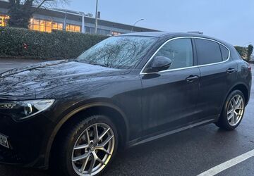 Alfa Romeo Stelvio 95.000 km 20.999 &euro; Jüchen 41363